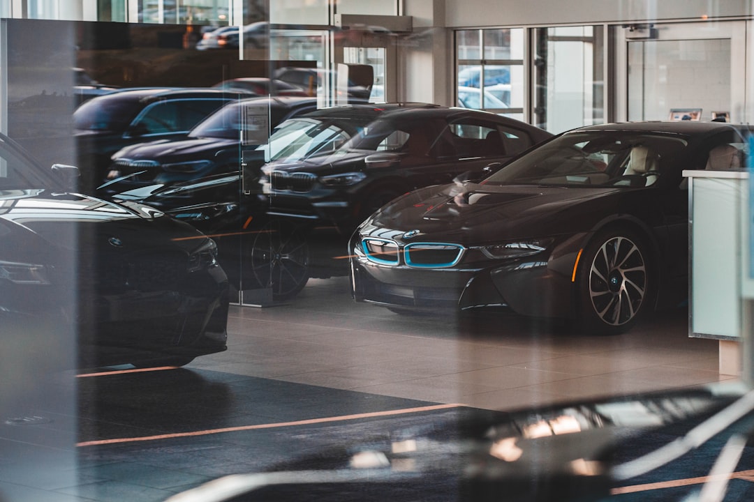 Photo Car dealership